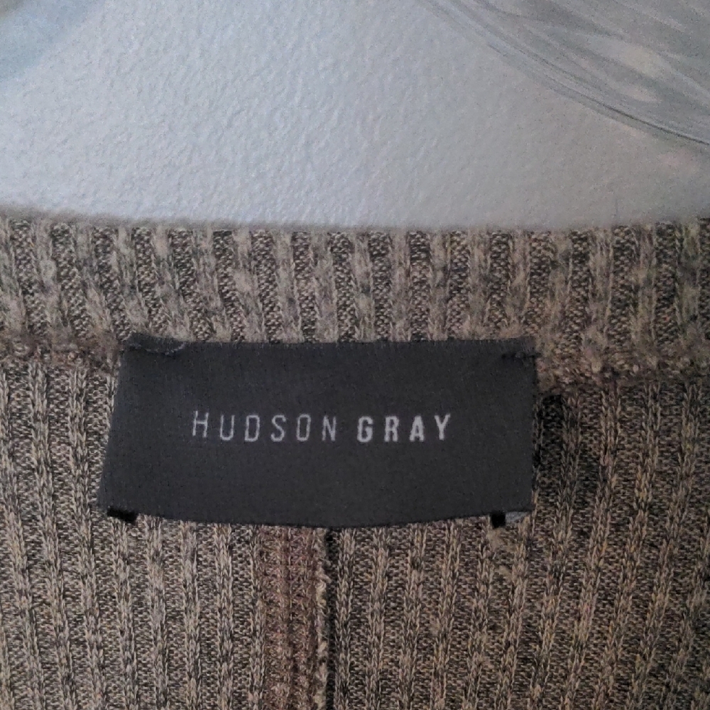 EUC✨ HUDSON GRAY oversized medium (XL) oatmeal short sleeve v-neck knit top - Picture 13 of 14